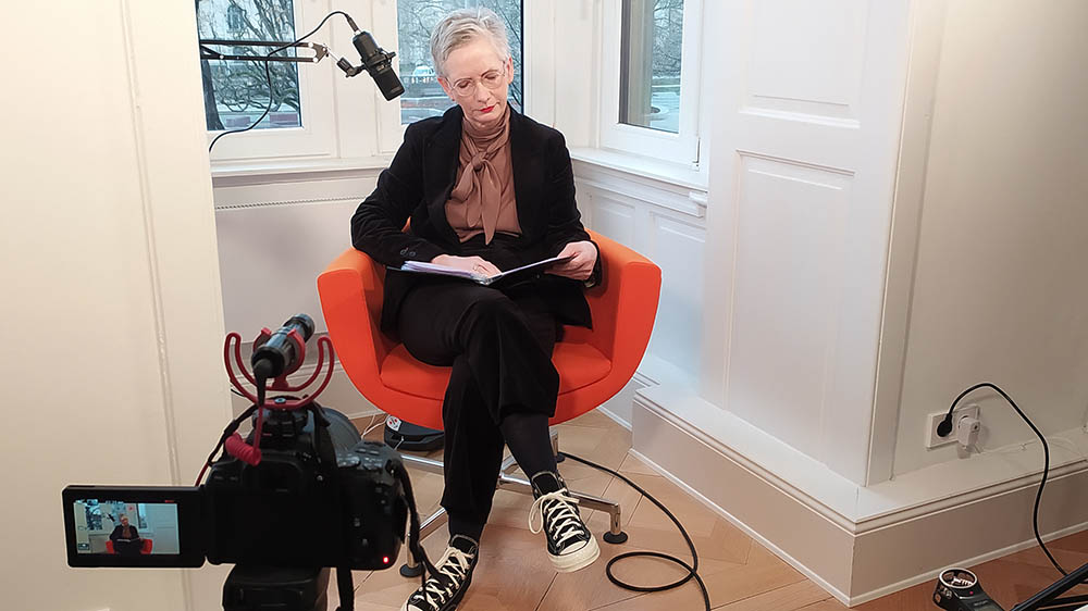 Regionalbischöfin Petra Bahr als Erzählerin