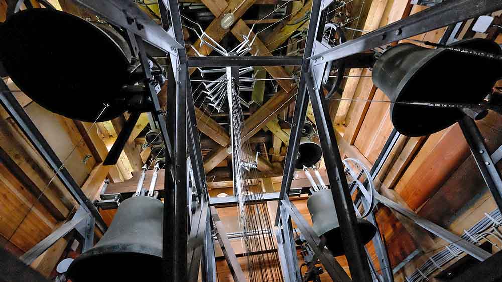 Glockenläuten kann schön, für Anwohnerinnen und Anwohner aber auch nervig sein