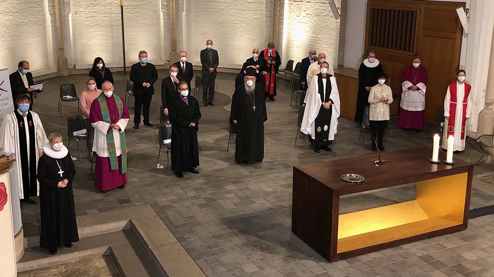 Image - Niemand betet für sich allein