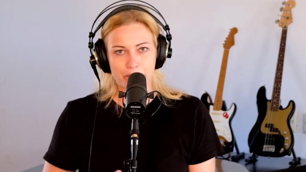 Anne Wohlgemuth singt mit auf dem Spaziergänger-Videoclip Screenshot: Youtube