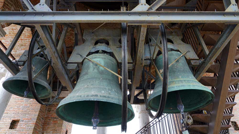 In der Nordkirche sollen die Kirchenglocken läuten (Symbolfoto)