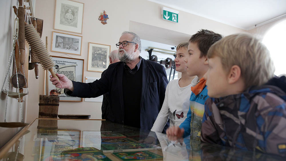 Schüler und Senioren können bei dem Projekt gemeinsam ins Museum
