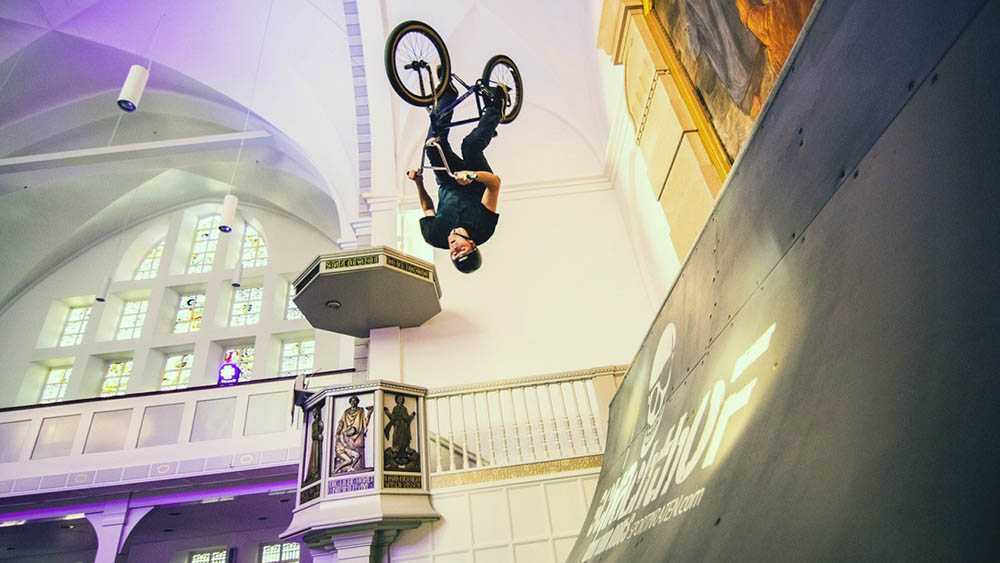 Hier geht's zur Sache: Vincent Unrath auf seinem BMX-Rad