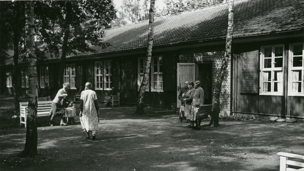 Eine alte Aufnahmen aus den diakonischen Ricklinger Anstalten bei Bad Segeberg.