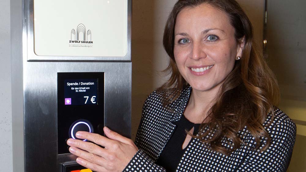 Image - In dieser Kirche wird ohne Bargeld gespendet