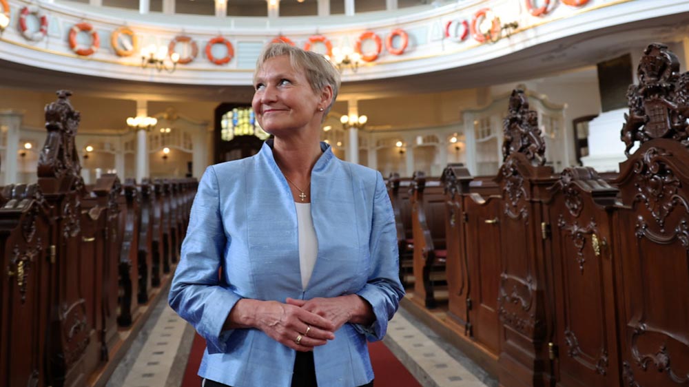 Kirsten Fehrs bei ihrer Wiederwahl im Hamburger Michel