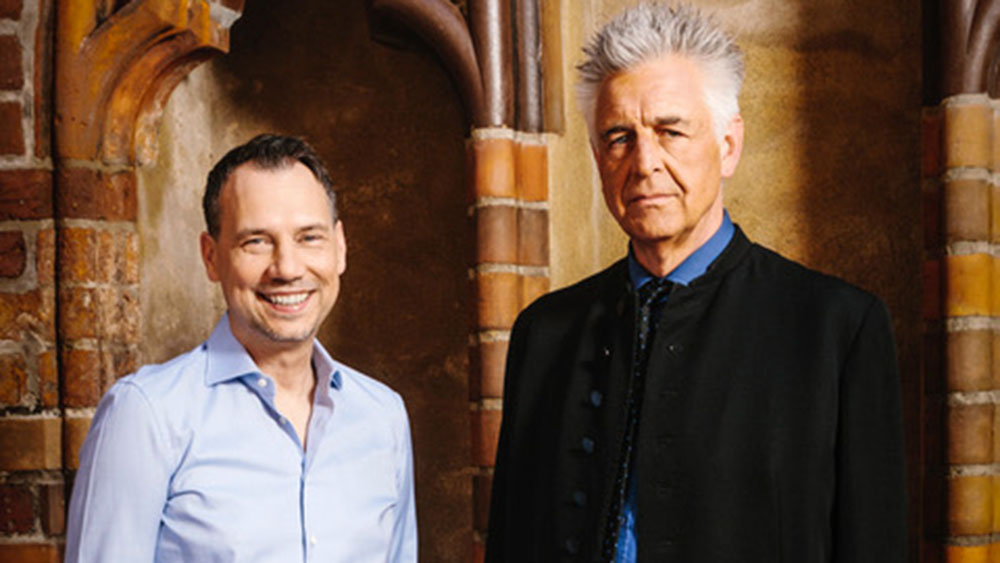 Sebastian Fitzek (l.) und Bernd Schwarze: Der Bestseller-Autor und der Pastor haben die Idee für den Roman „Mein Wille geschehe“ gemeinsam entwickelt