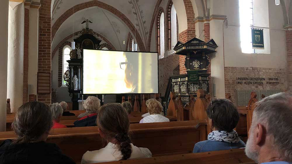 „Starkes Stücke“ sind in den Kirchen von Mecklenburg-Vorpommern zu sehen Foto: Christian Meyer / Kirchenkreis