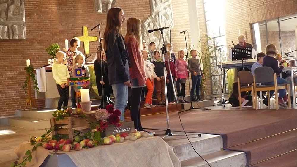 Nach einer Singerüstzeit gibt es ein biblisches Musical im Gottesdienst