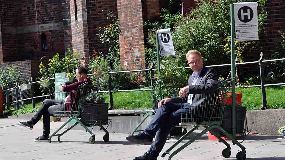Hauptpastor Jens-Martin Kruse macht mal Pause – an der Gedankenhaltestelle