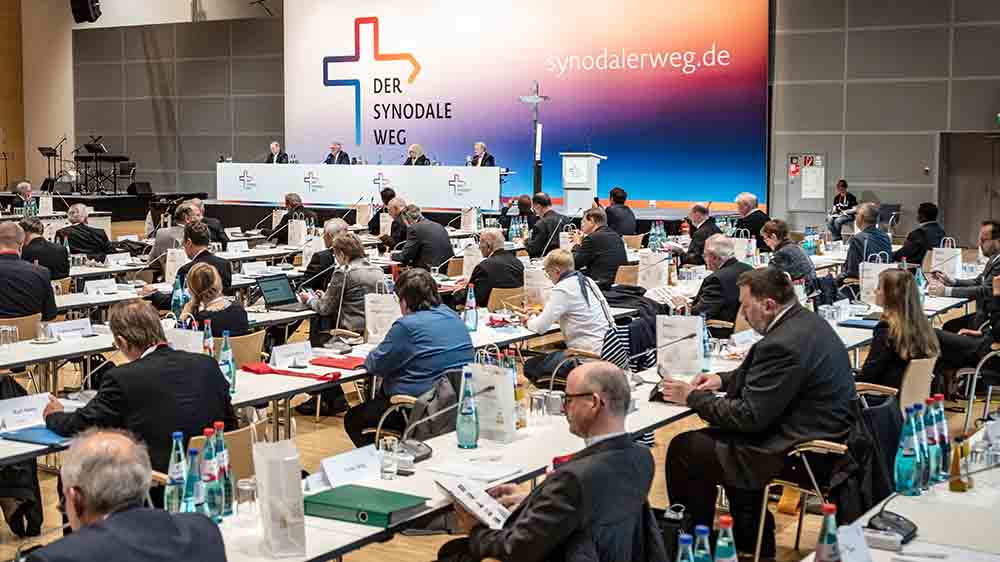 Mehr als 230 Delegierte haben in Frankfurt beraten, darunter Kleriker genauso wie Ehrenamtliche