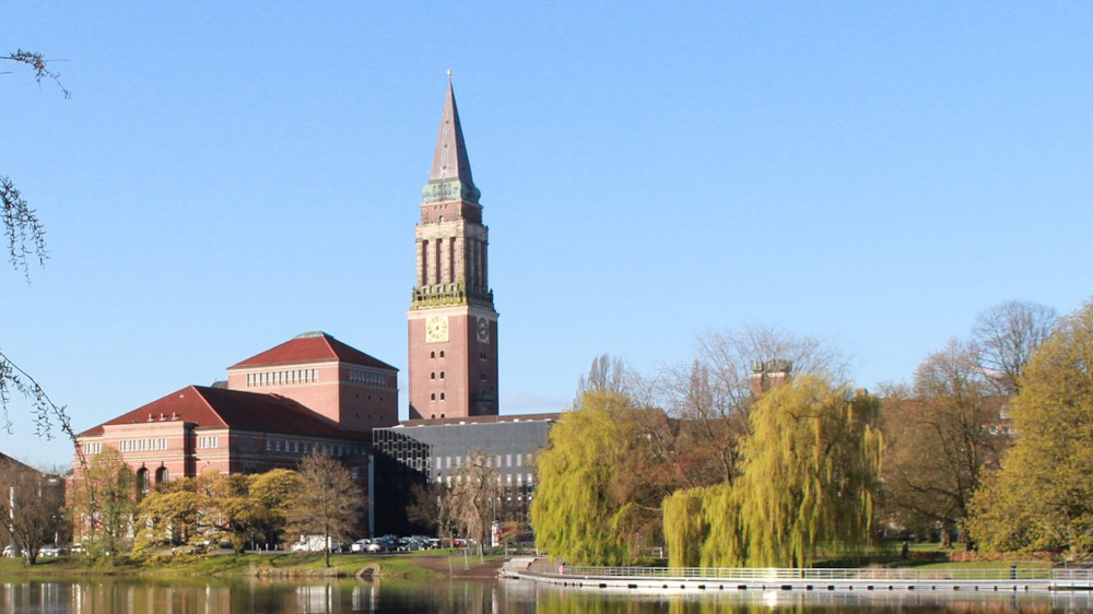 Kiel nimmt an der Aktion "Orange the World" teil.