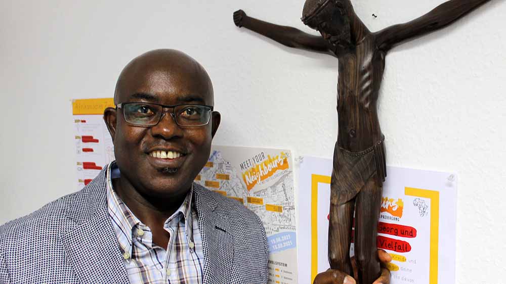 Peter Mansaray ist Pastor für Afrikaner-Seelsorge in Hamburg
