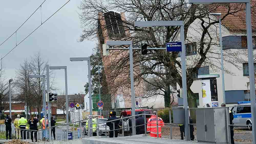 Image - Langer Abschied – kurzer Knall