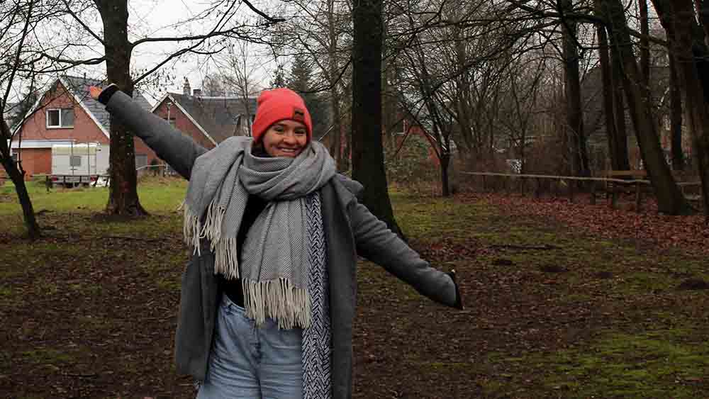 Unter freiem Himmel: Charlotte Spingler vom Referat für Ökumenische Jugendspiritualität 