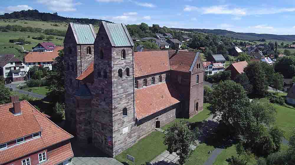 Die Kirche St. Blasii und Marien stammt aus dem 12. Jahrhundert