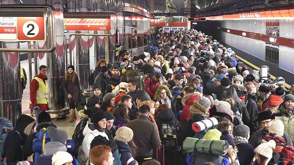 Es wird voll in Rostock: So wie hier in Paris 2014 werden Tausende Jugendliche erwartet