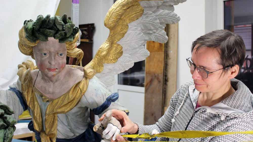 Image - Bald soll der Taufengel von Döbbersen wieder herabschweben