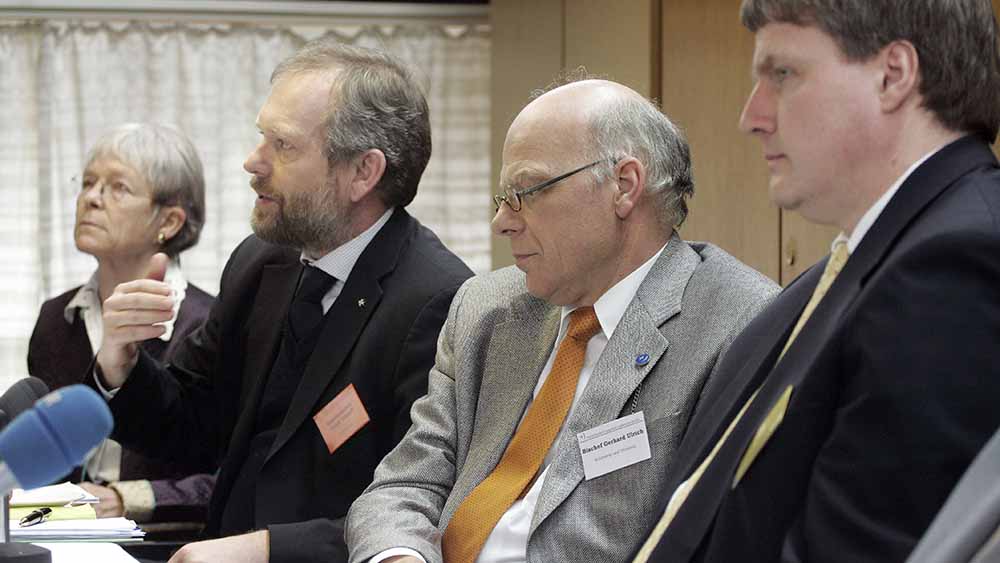 Beim Nordkirchen-Begegnungstag im Februar 2009: Ulrich Tetzlaff (2.v.l.) mit Bischöfin Maria Jepsen und den Bischöfen Gerhard Ulrich und Andreas von Maltzahn