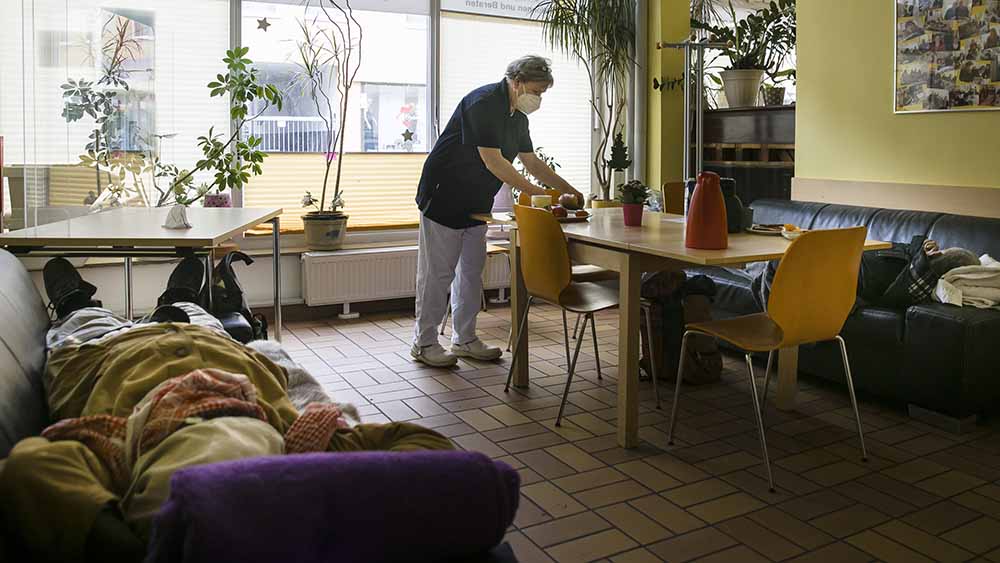 Im "Iglu können Obdachlose endlich entspannen