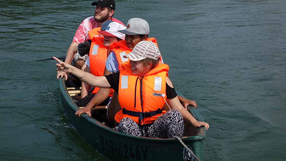 Gemeinsam stechen die Kinder in See