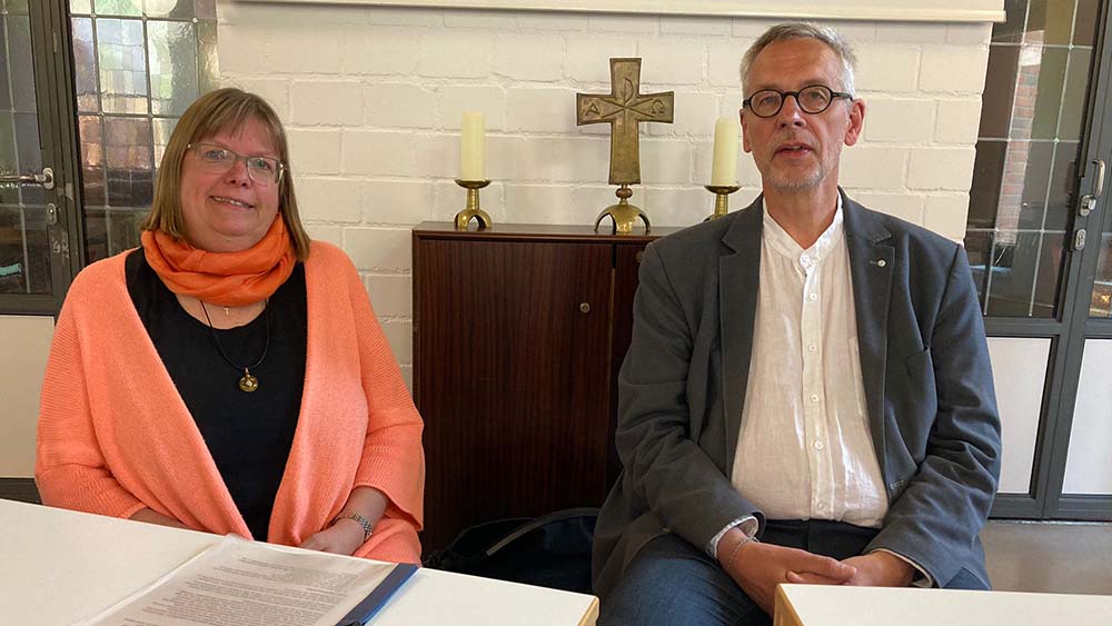 Pröpstin Almut Witt und Pastor Joachim Thieme-Hachmann informierten über den Fall