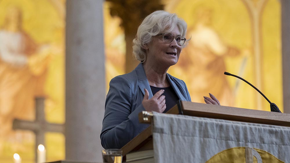 Bundesverteidigungsministerin Christine Lambrecht erinnerte an die Geschichte der Militärseelsorge