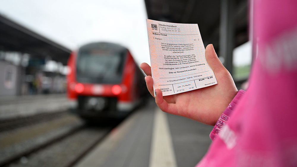 Das 9-Euro-Ticket hat laut Studie den Autoverkehr nicht signifikant gesenkt