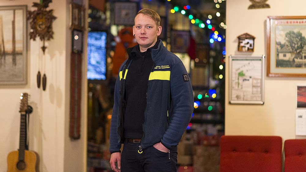 Sören Wichmann hat Sozialpädagogik studiert und leitet den Seemannsclub Duckdalben