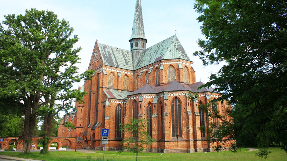 Der Doberaner Münster liegt an der „Europäischen Route der Backsteingotik“