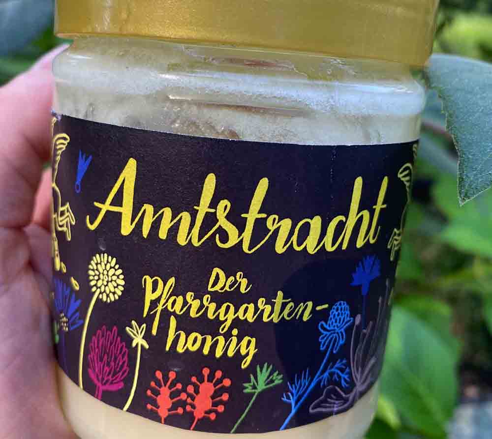 Im vergangenen Jahr kamen rund 300 Gläser Honig zusammen.