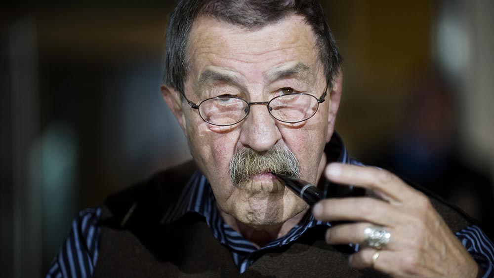 Ohne seine Pfeife sah man Günter Grass selten