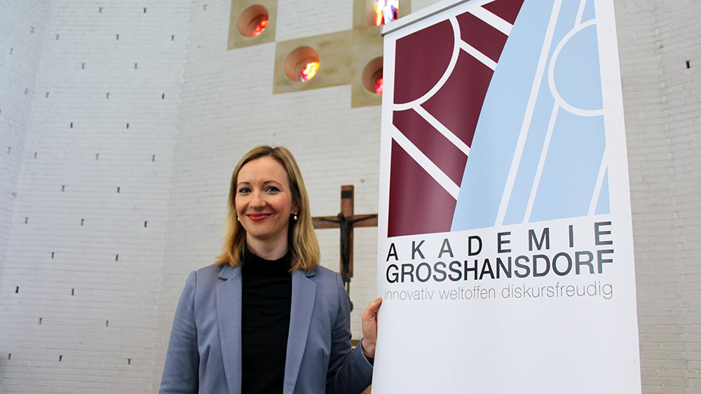 Mit der Akademie Großhansdorf setzt Pastorin Anna Cornelius auf das Knowhow vor Ort