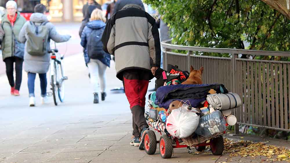 Obdachlose müssen ihr Hab und gut ständig mit sich schleppen