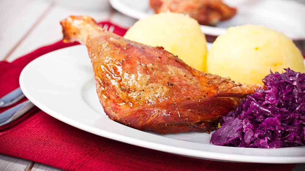 Wenn das nicht nach Weihnachten duftet: ein leckeres Festessen mit Rotkohl