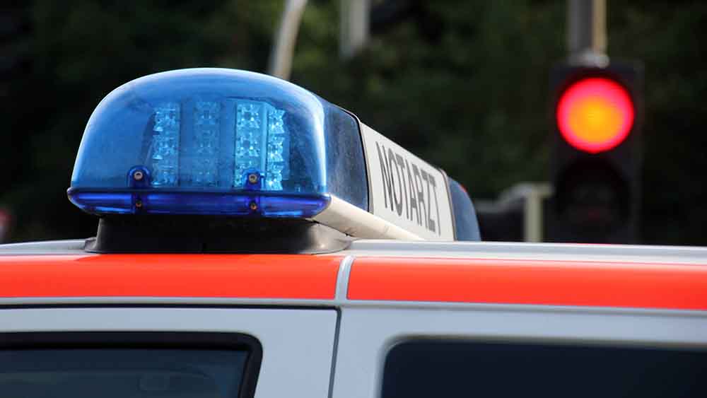 Zu Silvester dürften wieder viele Verletzte einen Notarzt benötigen (Symbolbild)