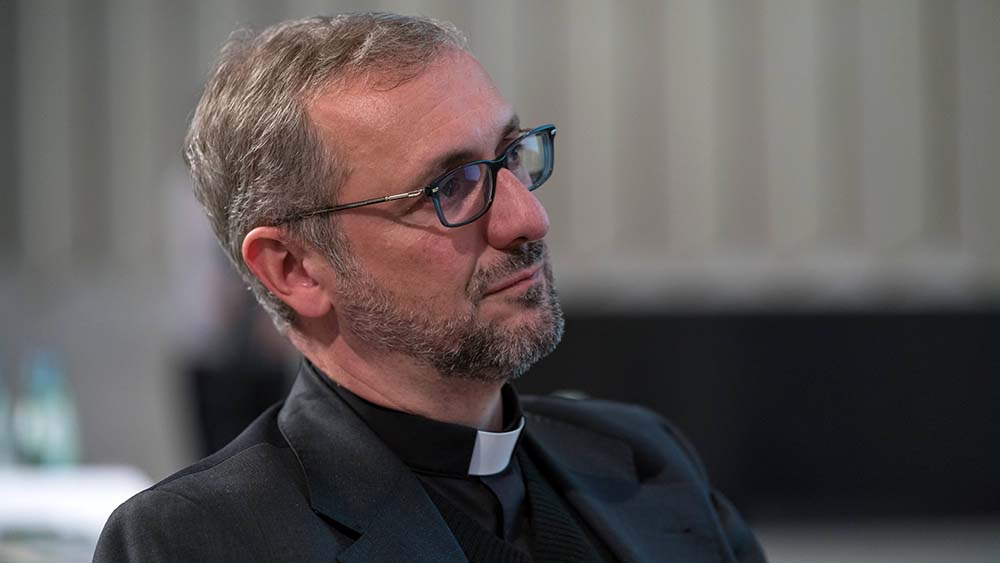 Der Hamburger Erzbischof Stefan Heße (Archiv)