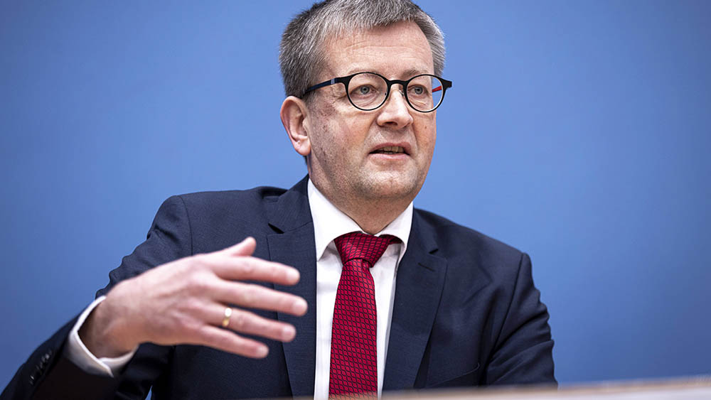 Burkhard Blienert (SPD) ist der Drogenbeauftragte der Bundesregierung