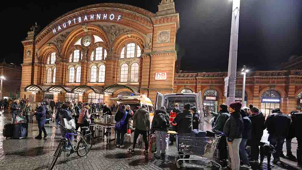 Vor dem Bremer Bahnhof herrscht Hochbetrieb, wenn die Johanniter da sind