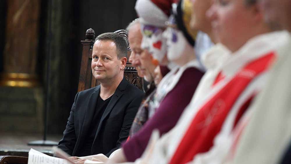 Berlins Kultursenator Klaus Lederer bei einem multireligiösen Gottesdienst zum Christopher Street Day im Juli 2018
