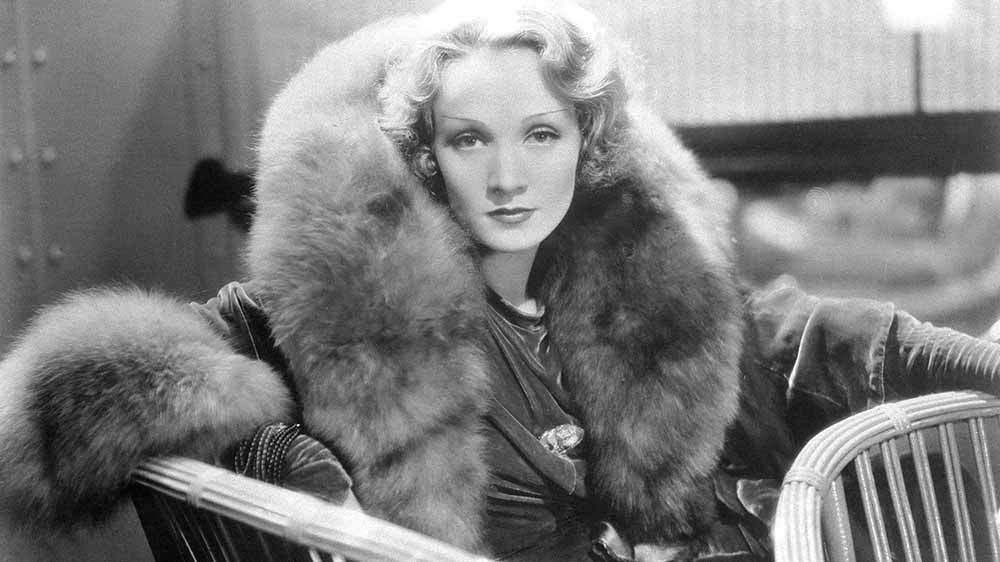 Marlene Dietrich hat vor ihrem Tod angeblich einen Priester aus ihrer Wohnung geworfen