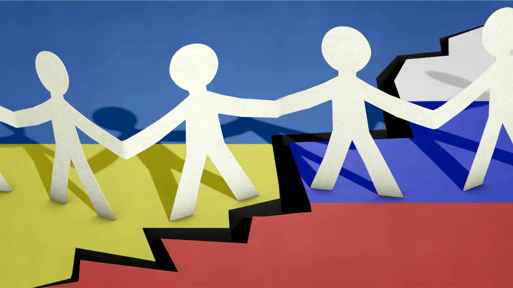 Menschenkette für den Frieden (Symbolbild)