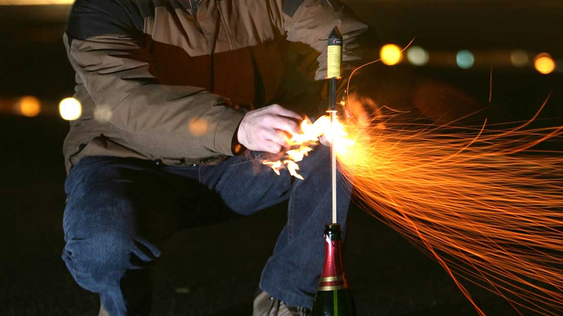 Silvesterraketen wurden in der Nacht des vergangenen Jahreswechsels nicht nur in die Luft geschossen. In Berlin kam es zu gewalttätigen Ausschreitungen.