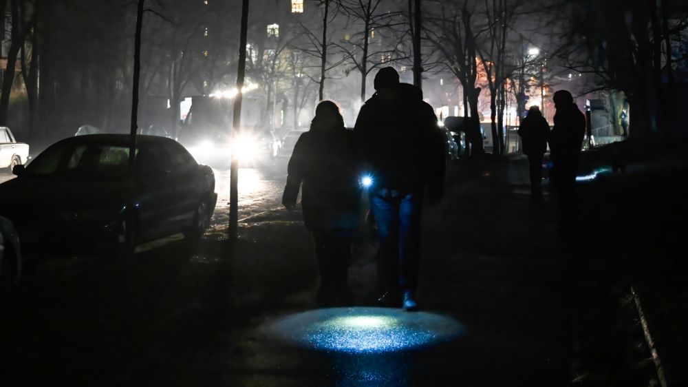 Der Schaden am ukrainischen Stromnetz sorgt für Stromausfälle, wie hier in Kiew