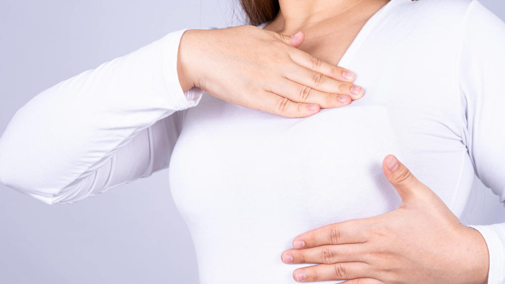 Sehbehinderte Menschen können bei der Brustkrebsvorsorge helfen.