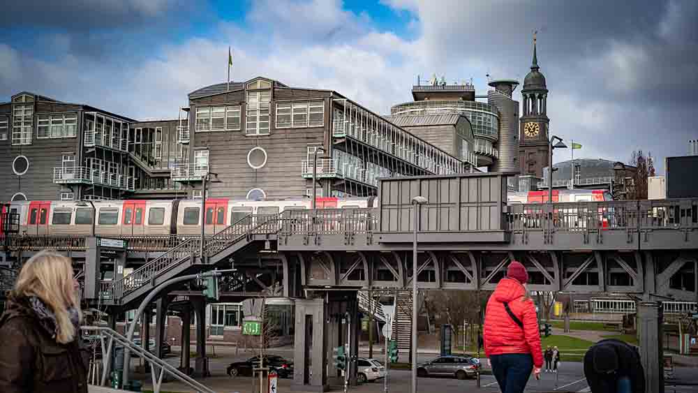 In Sichtweite des Hamburger Michel liegt das Verlagshaus von Gruner + Jahr