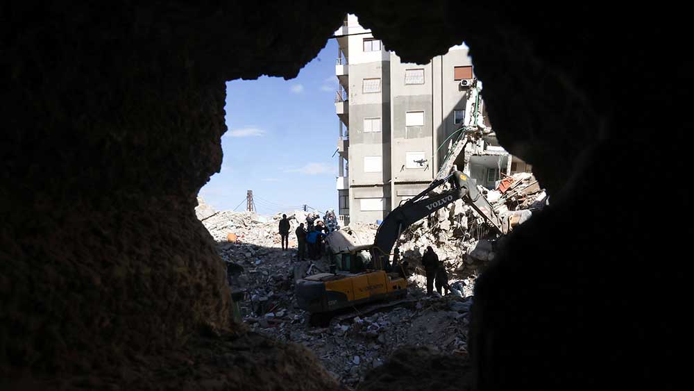 Im syrischen Jablah wird schweres Gerät eingesetzt