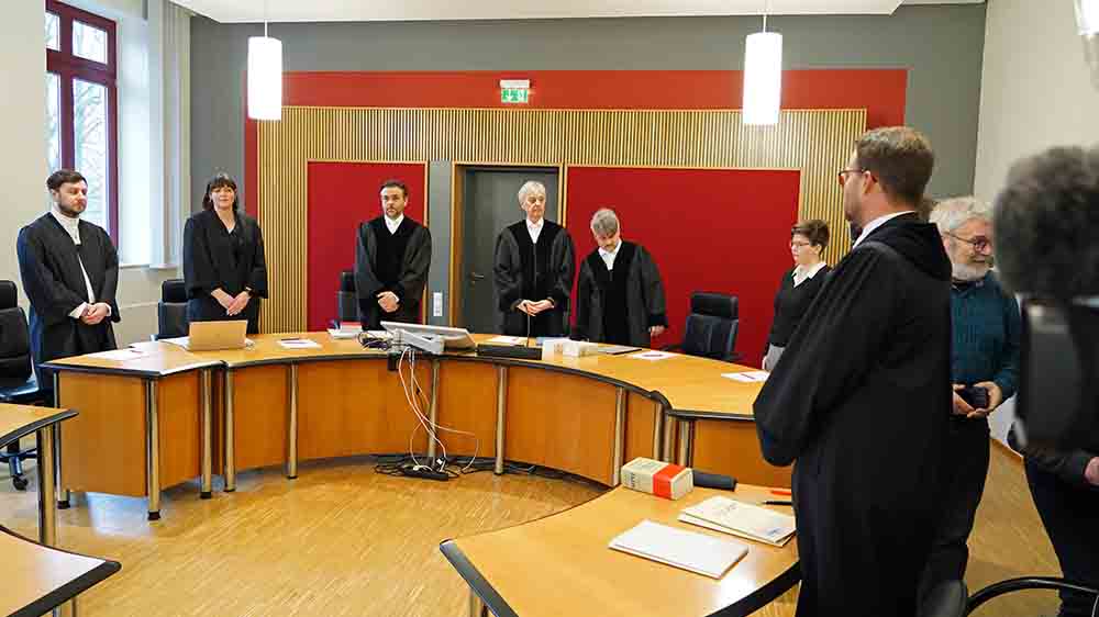Der 1. Strafsenat des Oberlandesgerichts Bremen vor Beginn der Revisionsverhandlung gegen Olaf Latzel