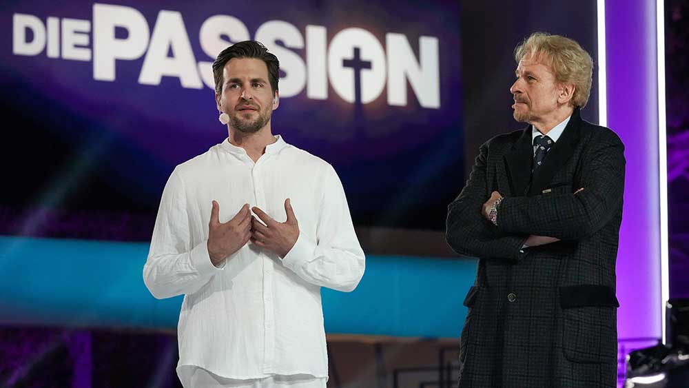 Für das RTL-Spektakel "Die Passion" schlüpfte Alexander Klaws in die Rolle des Jesus, Thomas Gottschalk moderierte