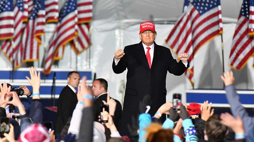 So sieht er sich selbst am liebsten: Donald Trump bei einem Wahlkampfauftritt im US-Bundesstaat Georgia im Januar